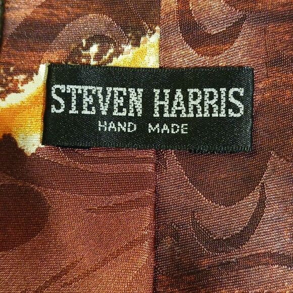 Men's Footprints in the Sand Beach Tie - Picture 3 of 5